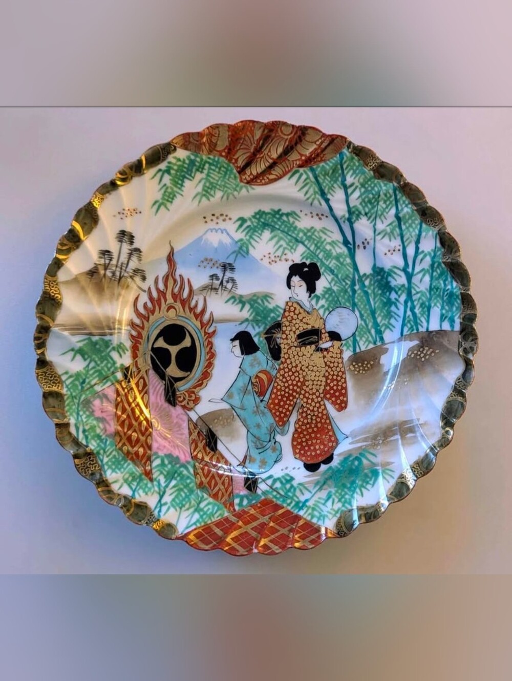 Vintage Japanese Kutani Geisha Moriage Porcelain Hand Painted Fluted Gold Rim